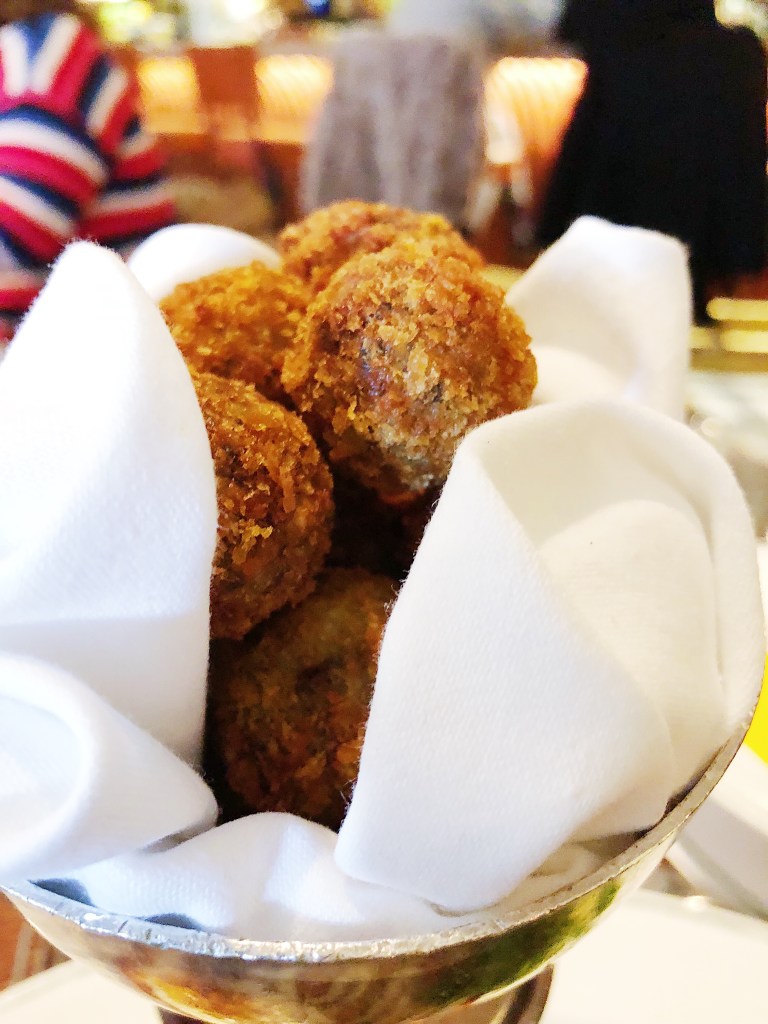 ce8ac17b-b9ac-4a1e-8ca9-6d6072e53ede